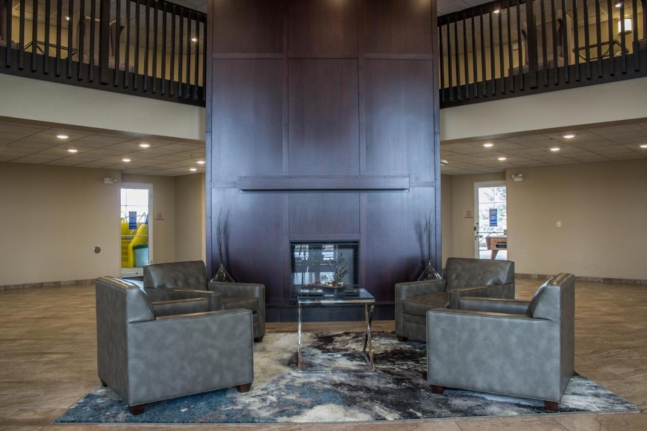 Cobblestone Suites - Oshkosh Exteriör bild