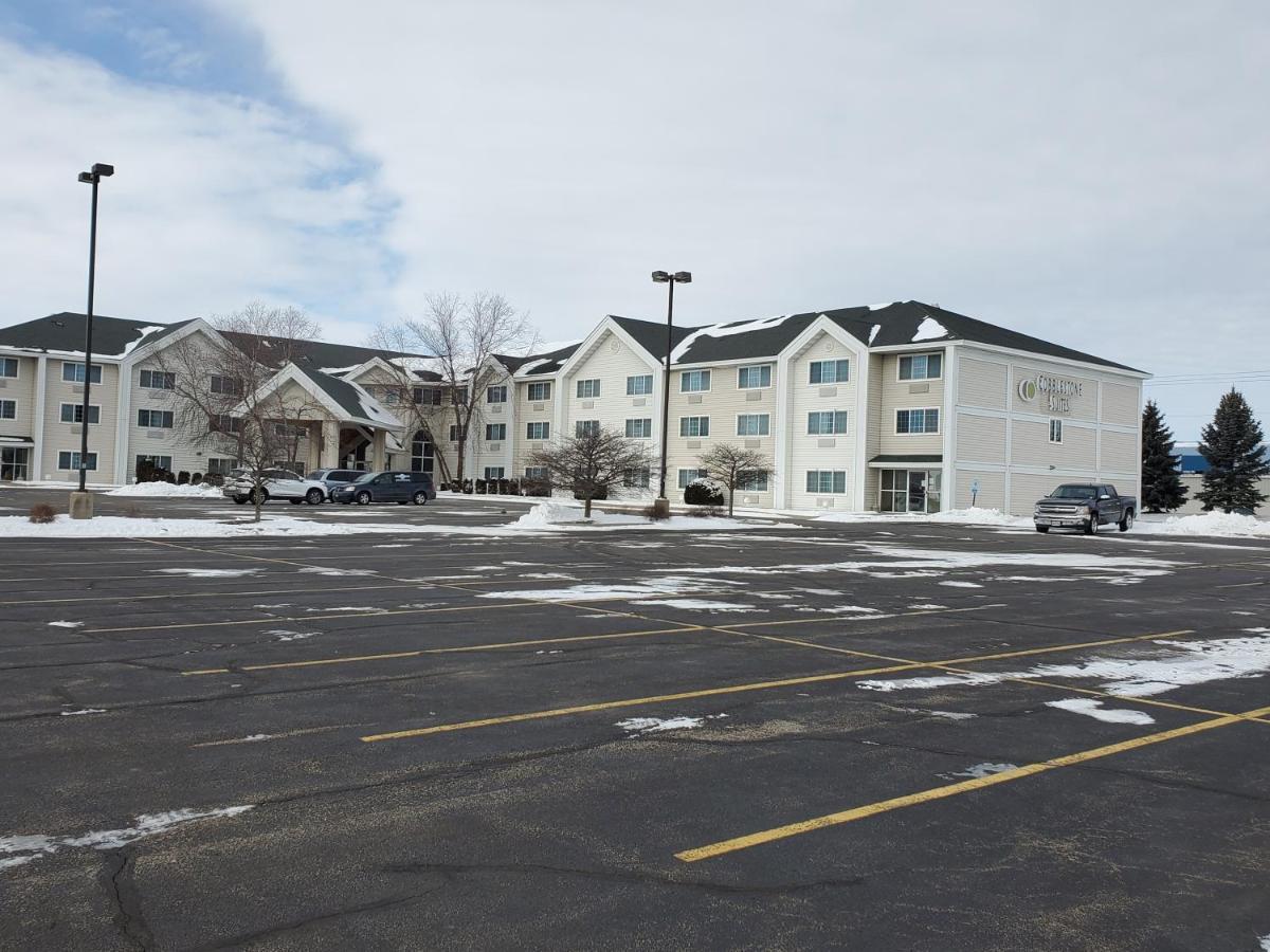 Cobblestone Suites - Oshkosh Exteriör bild