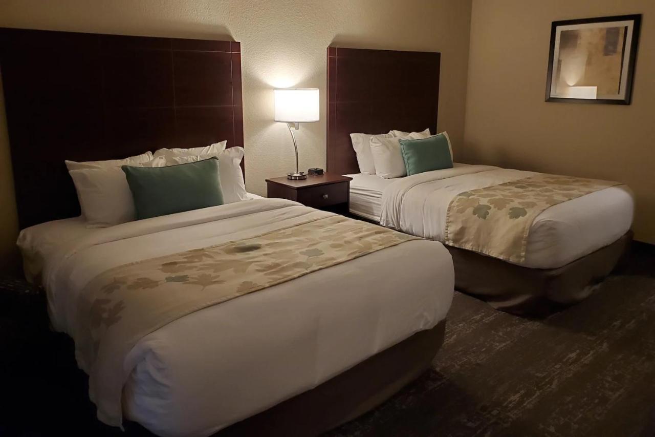 Cobblestone Suites - Oshkosh Exteriör bild