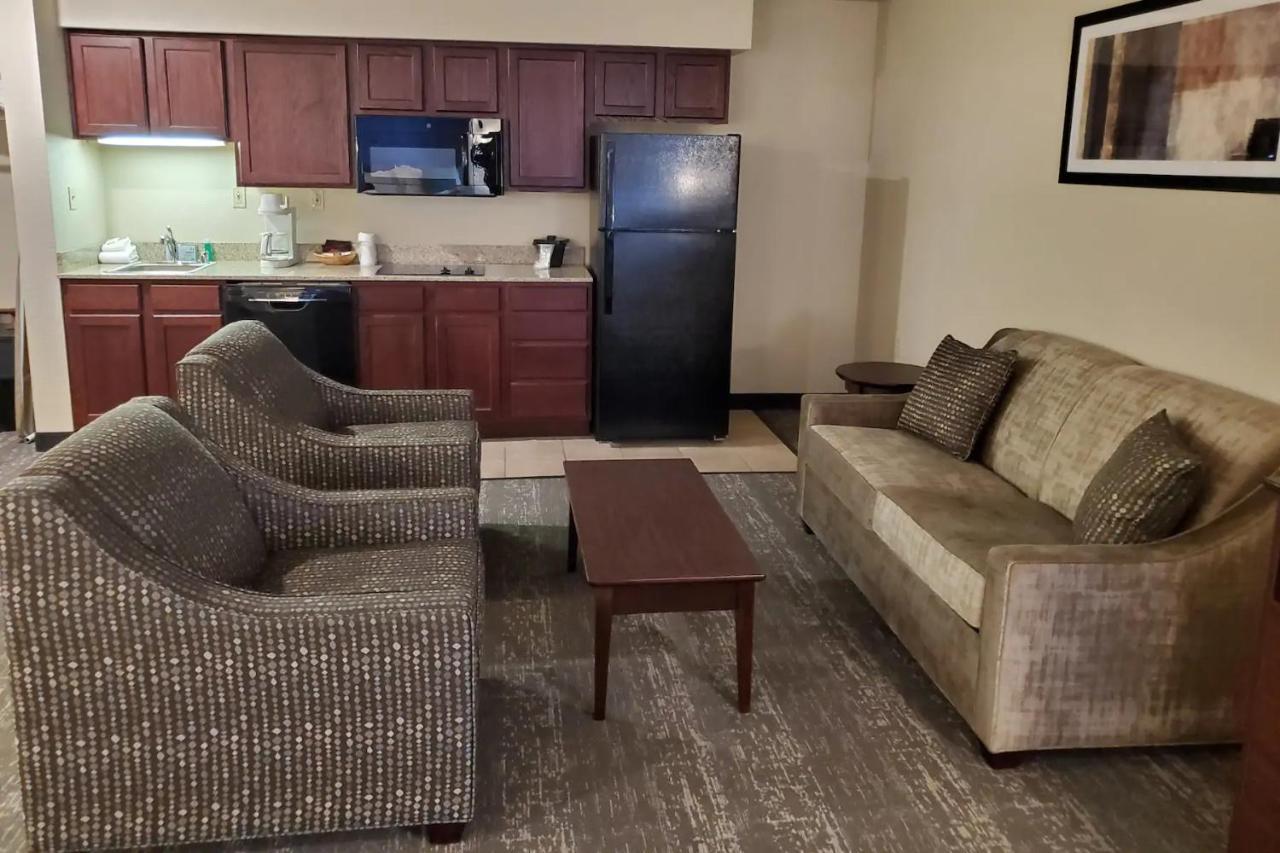 Cobblestone Suites - Oshkosh Exteriör bild