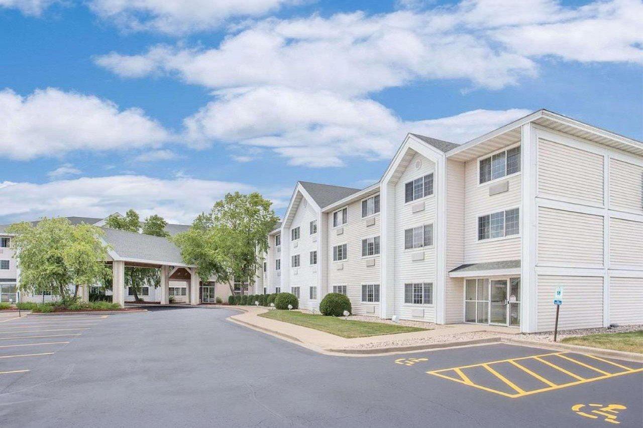 Cobblestone Suites - Oshkosh Exteriör bild